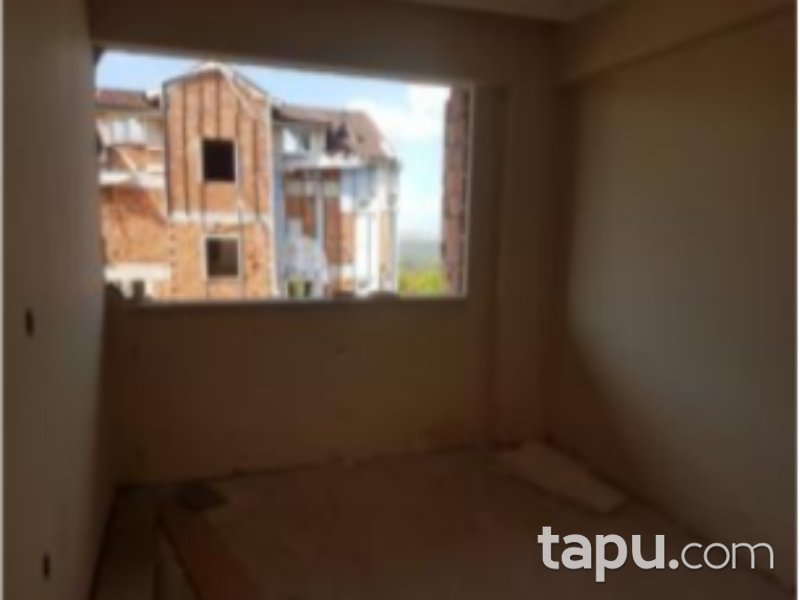 Sakarya Sapanca Akçay Mahallesi'nde Natamam 83 m2 Daire