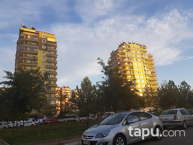 Diyarbakır Diclekent Mahallesi Güzel Feza Evleri Sitesinde 4+1 Daire