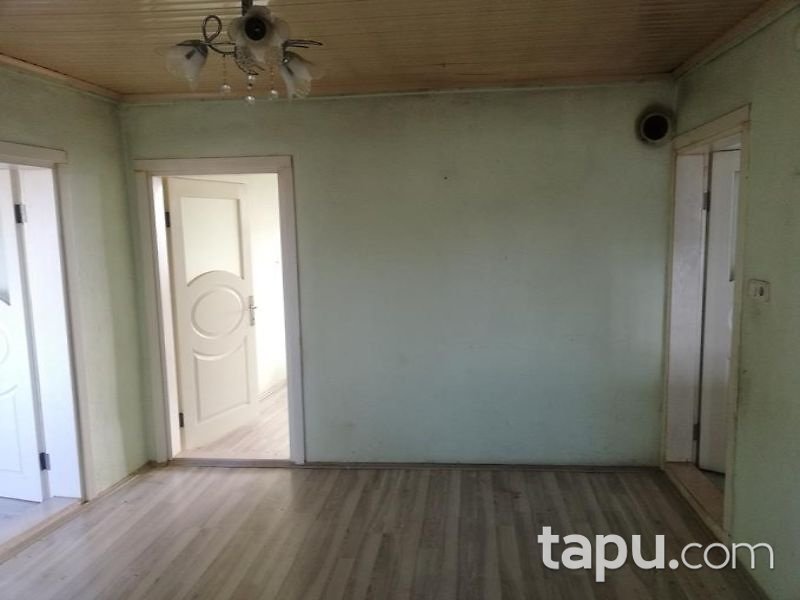 Manisa Namık Kemal Mahallesi'nde 2+1 Daire