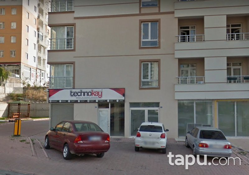 Kayseri Talas Mevlana Mahallesi'nde İskanlı 215 m2 Depolu Dükkan