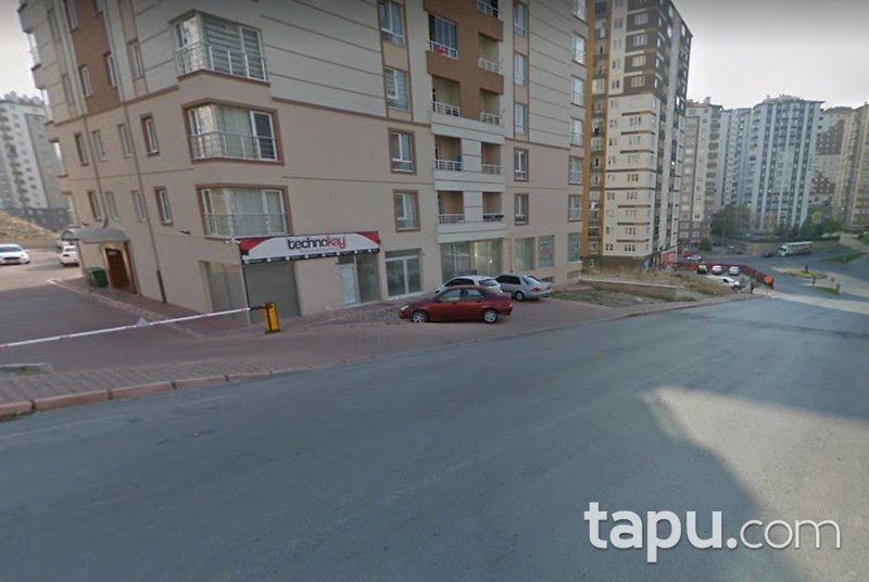 Kayseri Talas Mevlana Mahallesi'nde İskanlı 215 m2 Depolu Dükkan