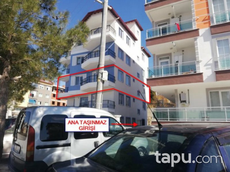 Burdur Merkez Emek Mahallesi'nde 3+1 150 m2 Daire