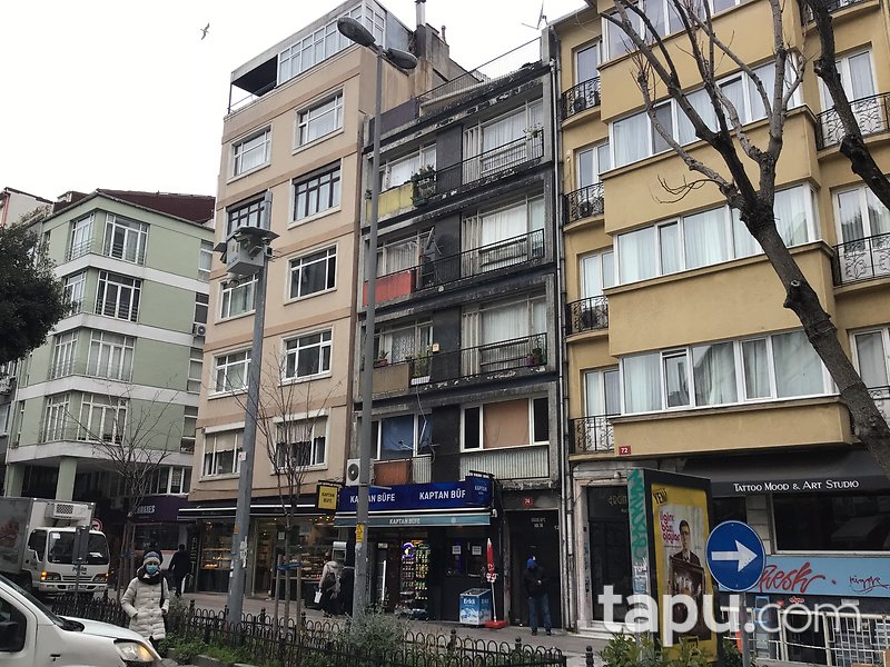 Moda Caferağa Mahallesi'nde 1/4 Hisseli Bina