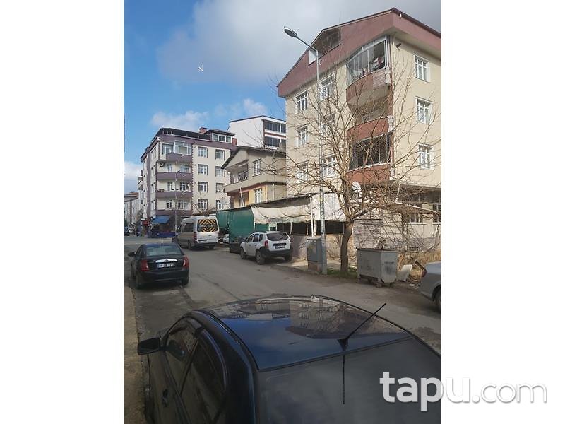 Cumhuriyet Mahallesi Fatih Sultan Mehmet Caddesi 'nde İskanlı 334 m2 Depolu Dükkan