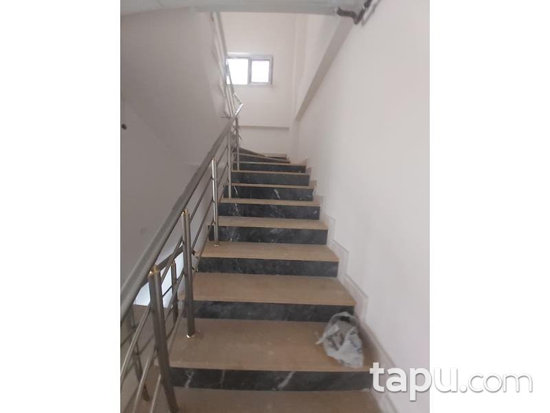 Cumhuriyet Mahallesi Fatih Sultan Mehmet Caddesi 'nde İskanlı 334 m2 Depolu Dükkan