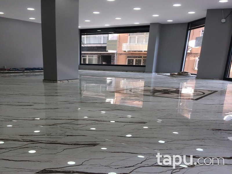Fatih Yavuz Sultan Selim Mahallesi'nde Kiracılı 82 m2 Dükkan