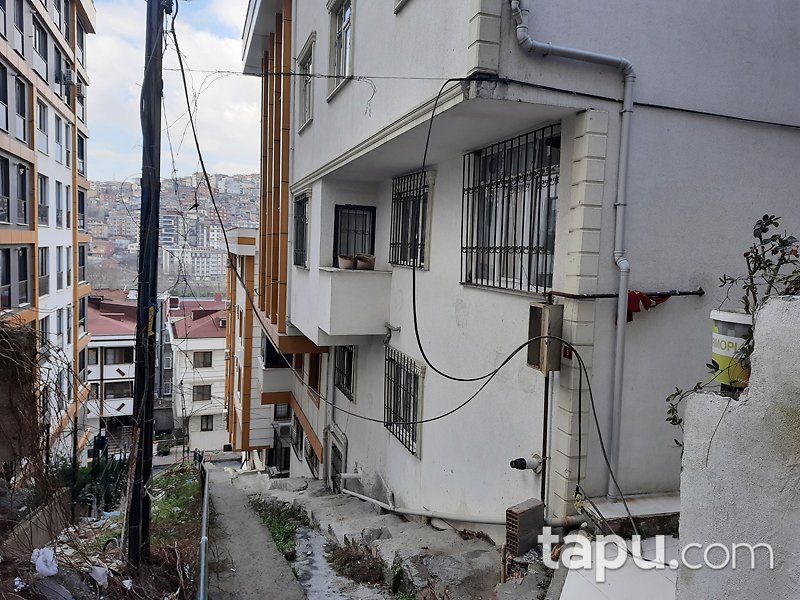 İstanbul Eyüpsultan Emniyettepe Mahallesi'nde 1+1 35 m2 Daire (1349)