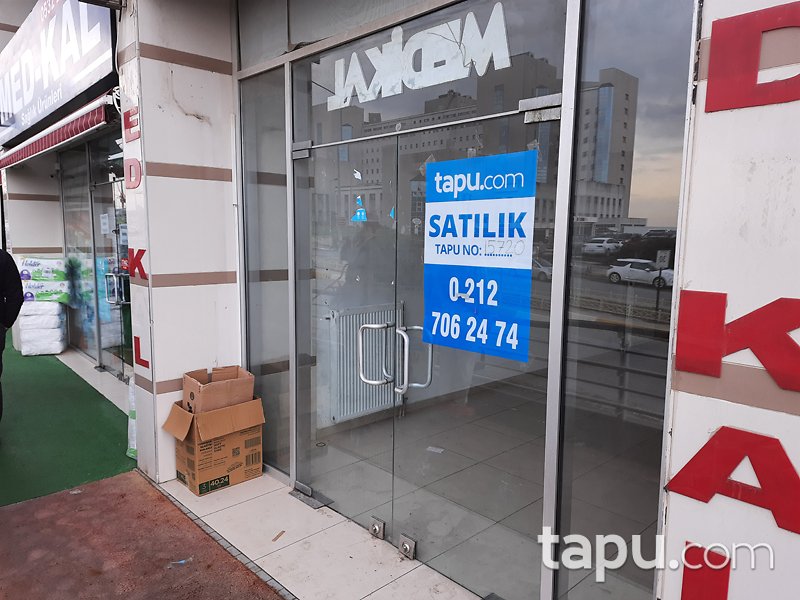 İstanbul Pendik Çelik Plaza'da 91 m2 Cadde Cepheli Asma Katlı Dükkan