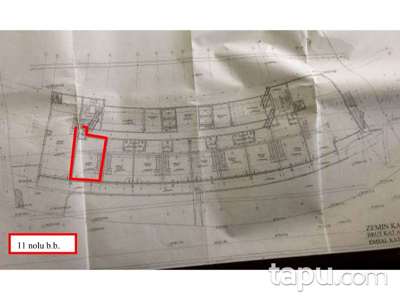 İstanbul Pendik Çelik Plaza'da 91 m2 Cadde Cepheli Asma Katlı Dükkan