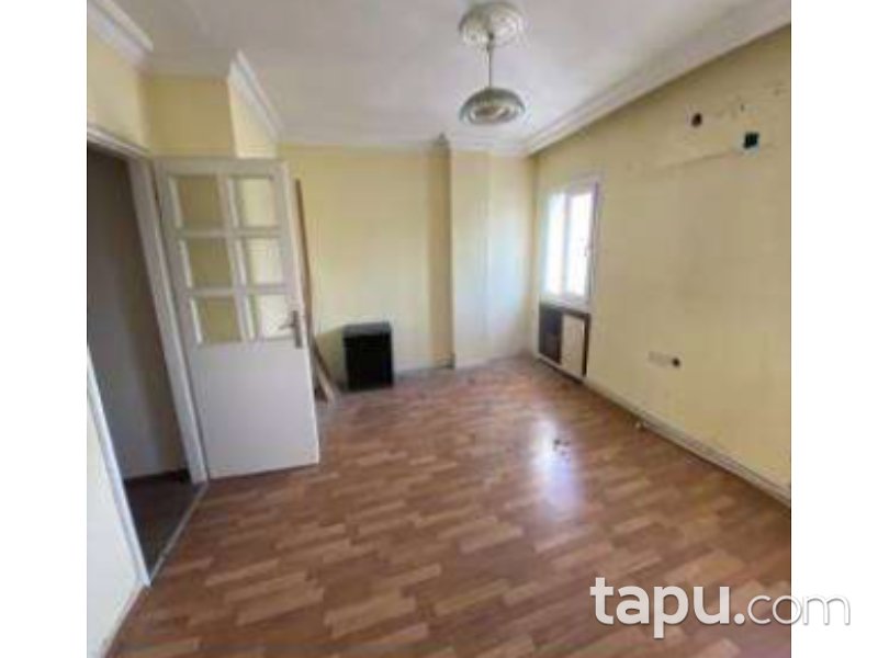 Adana Seyhan Yeşilyurt Mahallesi'nde 3+1 Daire