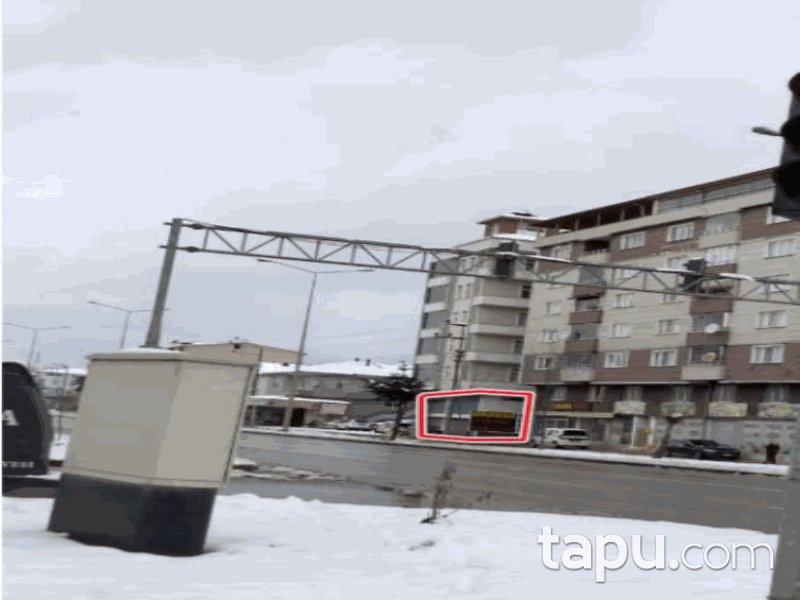 Samsun Terme Cumhuriyet Mahallesi'nde Cadde Cepheli 139 m2 Asma Katlı Dükkan