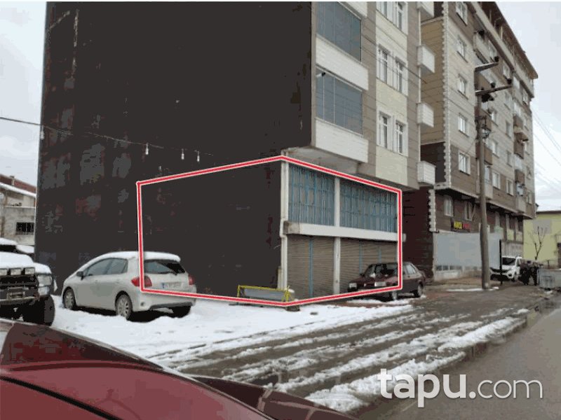Samsun Terme Cumhuriyet Mahallesi'nde Cadde Cepheli 139 m2 Asma Katlı Dükkan