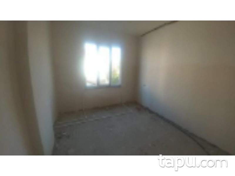 Kütahya Tavşanlı İlçesi Dağçeşme Mahallesi'nde 2+1 80 m2 Natamam Daire