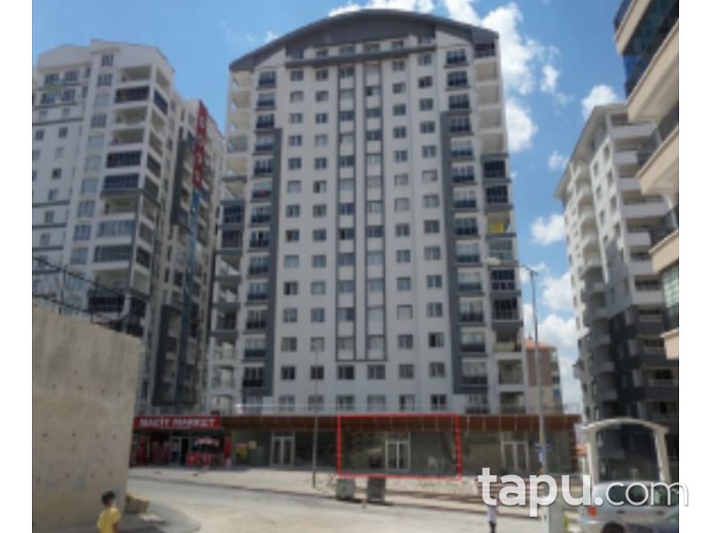 Ankara Altındağ Feridun Çelik Mahallesi'nde 176 m2 Depolu Dükkan