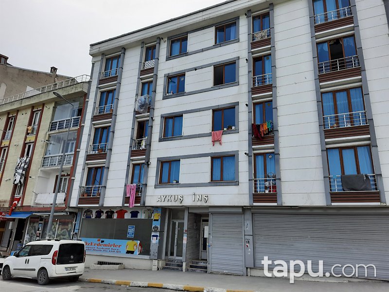 İstanbul Esenyurt Ispartakule Caddesi'ne Cepheli 102 m2 Depolu Dükkan