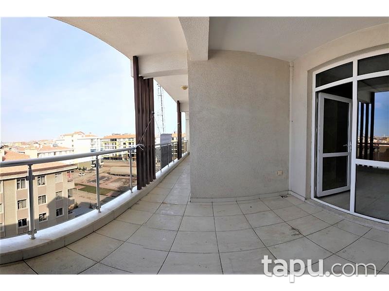 Konya Karatay Ulubatlı Hasan Mahallesi'nde 3+1 183 m2 İskanlı Daire