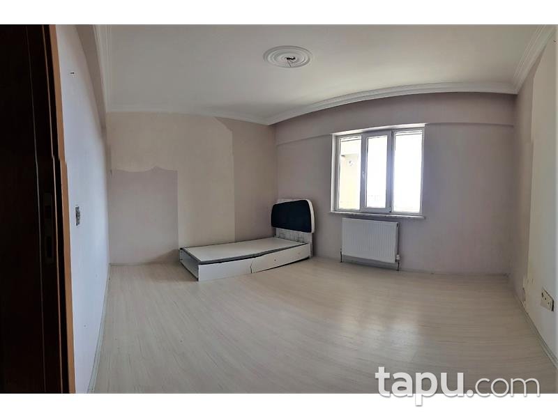 Konya Karatay Ulubatlı Hasan Mahallesi'nde 3+1 183 m2 İskanlı Daire