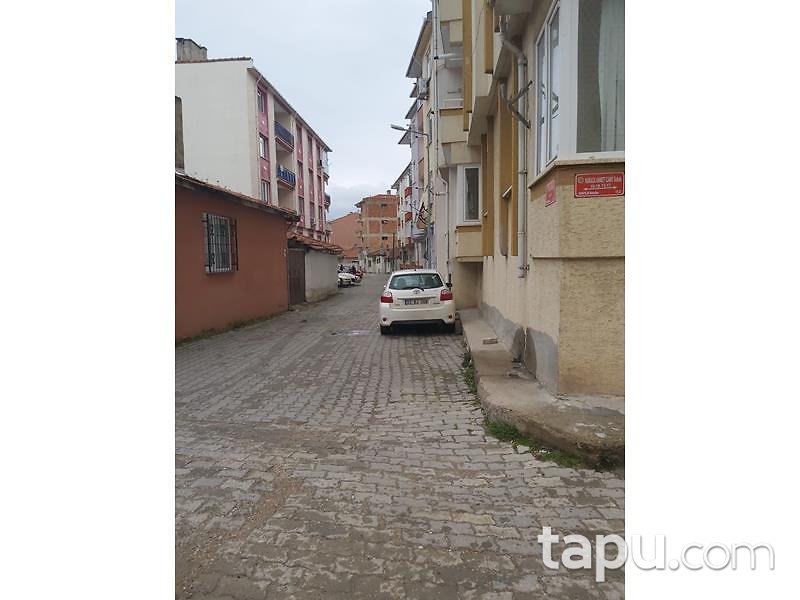 Edirne Merkez Barutluk Mahallesi'nde 3+1 98 m2 Daire