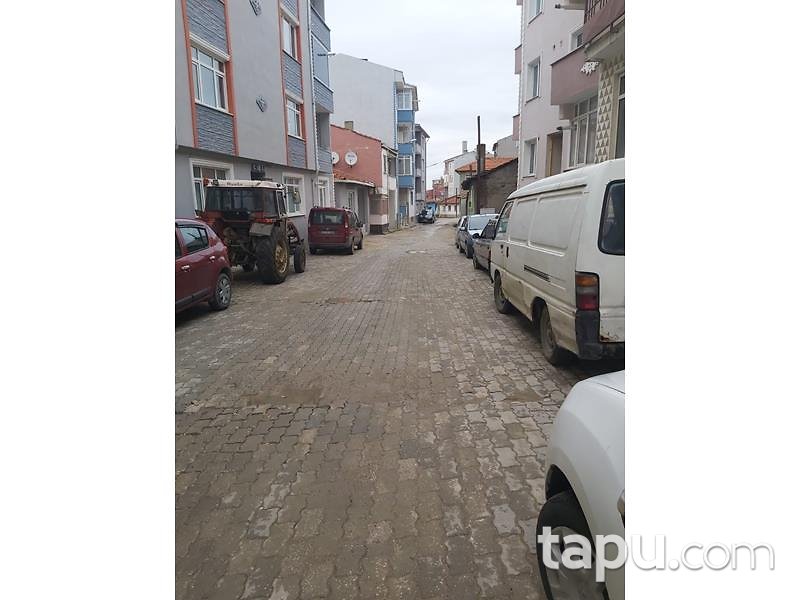 Edirne Merkez Barutluk Mahallesi'nde 3+1 98 m2 Daire