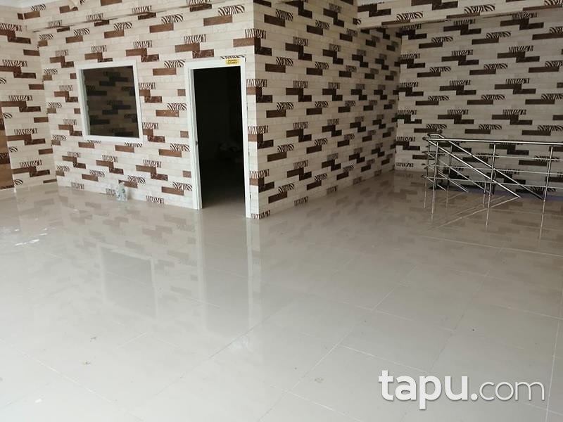 Ankara Altındağ Feridun Çelik Mahallesi'nde 176 m2 Depolu Dükkan