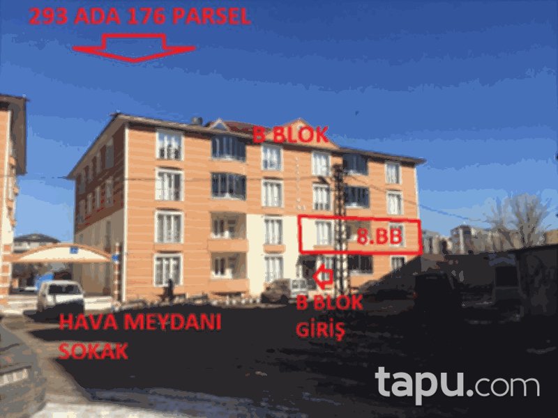 Kars Merkez Şehitler Mahallesi'nde 3+1 154 m2 Daire