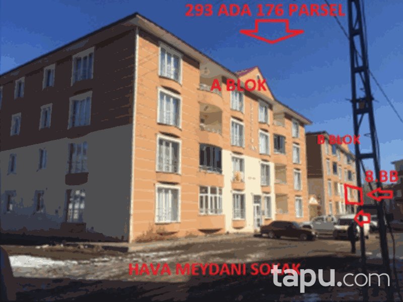 Kars Merkez Şehitler Mahallesi'nde 3+1 154 m2 Daire