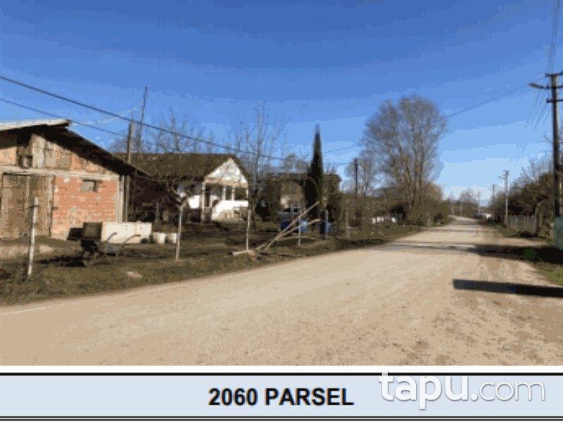 Sakarya Söğütlü İmamlar Mahallesi'nde 847 m2 Hisseli Tarla