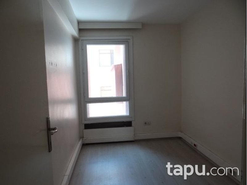 Ankara Çankaya Güzeltepe Mahallesi'nde 3+1 Daire