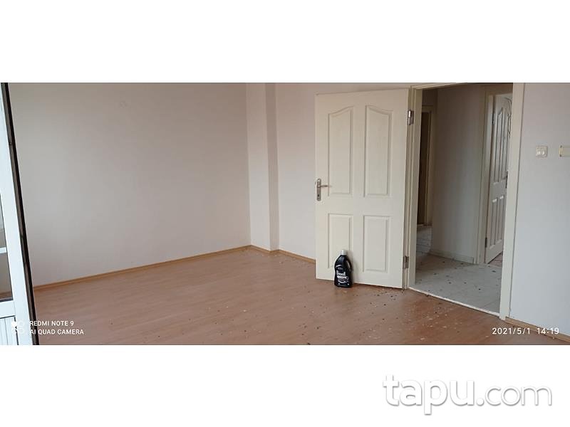 Kırklareli Merkez Cumhuriyet Mahallesi'nde 3+1 105 m2 İskanlı Daire