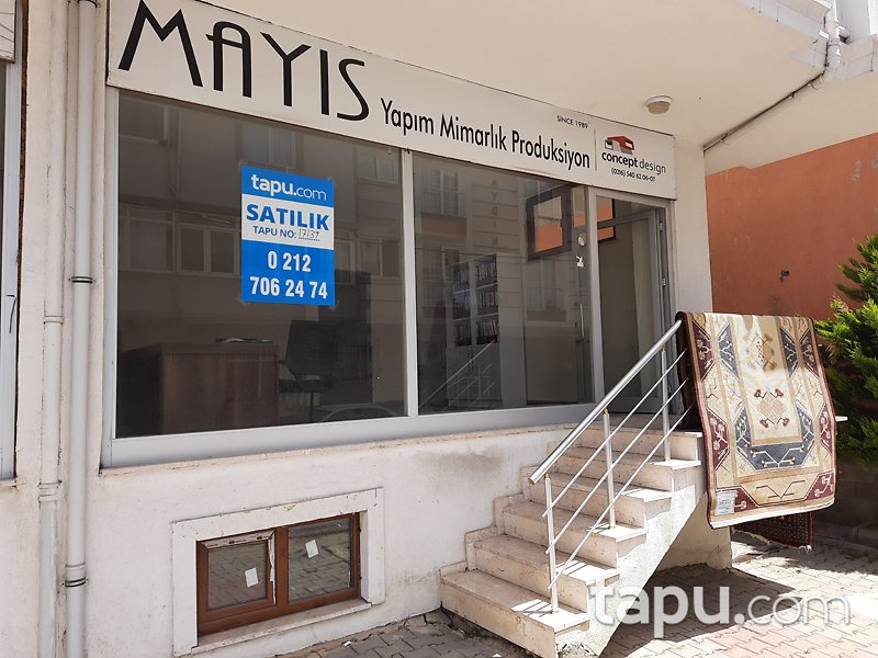 İstanbul Sancaktepe Atatürk Mahallesi'nde 63 m2 Depolu Dükkan