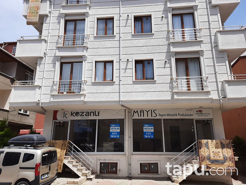 İstanbul Sancaktepe Atatürk Mahallesi'nde 63 m2 Depolu Dükkan