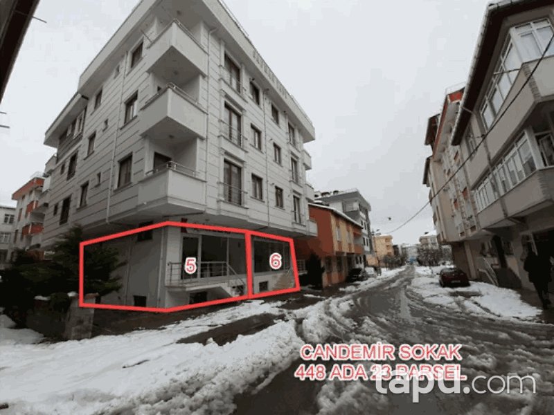 İstanbul Sancaktepe Atatürk Mahallesi'nde 63 m2 Depolu Dükkan