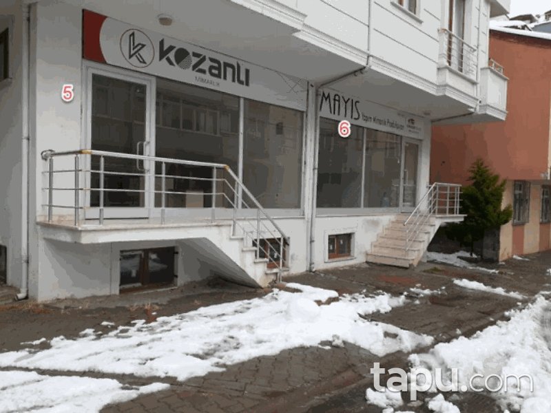 İstanbul Sancaktepe Atatürk Mahallesi'nde 63 m2 Depolu Dükkan