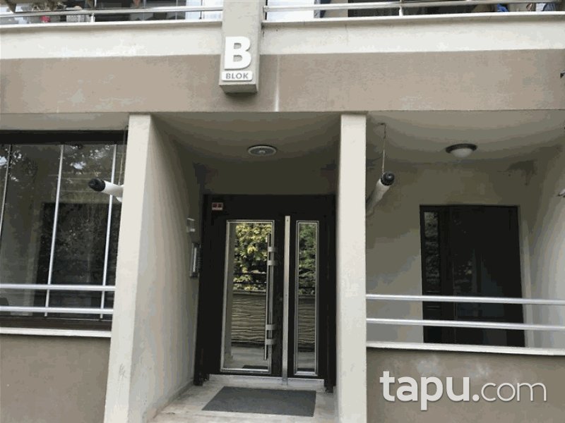 Düzce Merkez Metek Mahallesi'nde 4+1 173 m2 İskanlı Daire