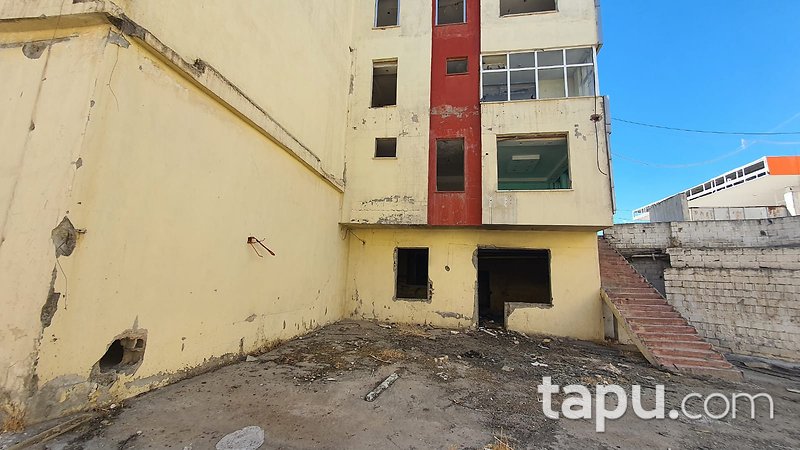 Adıyaman Merkez Altınşehir Mahallesinde Çır Çır Fabrikası ve Arsası