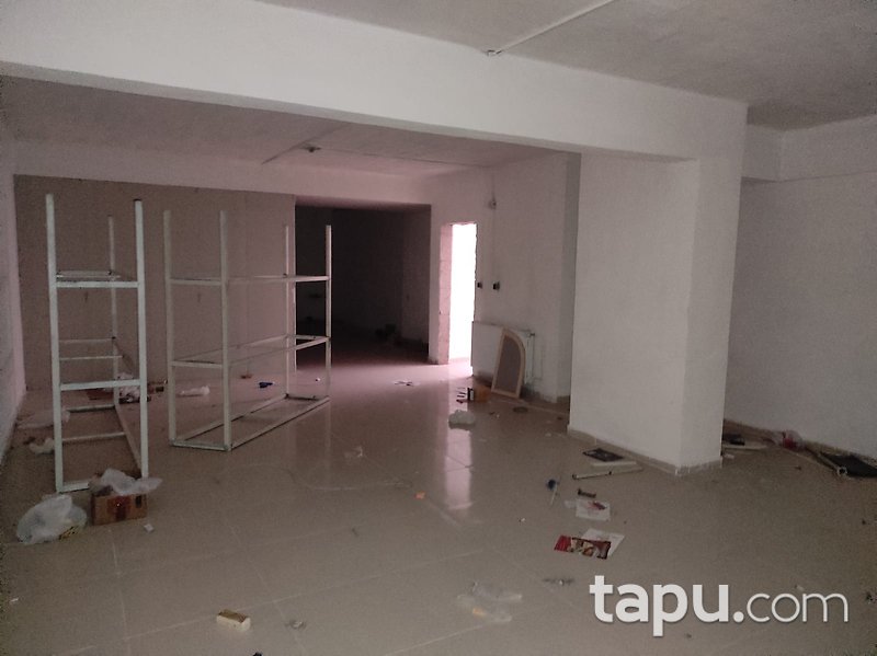 Kayseri Talas Mevlana Mahallesi'nde İskanlı 215 m2 Depolu Dükkan