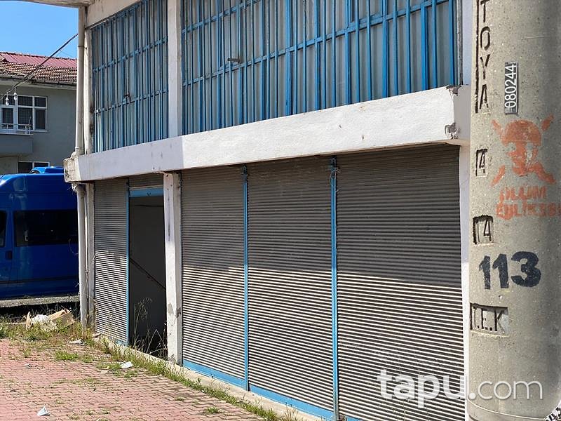 Samsun Terme Cumhuriyet Mahallesi'nde Cadde Cepheli 139 m2 Asma Katlı Dükkan