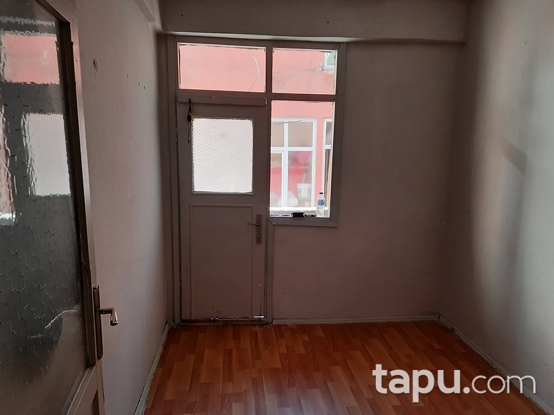 İstanbul Bahçelievler Fevzi Çakmak Mahallesi'nde 2+1 55 m2 Daire