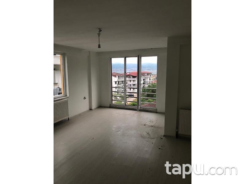 Kocaeli İzmit Serdar Mahallesi'nde Manzaralı 86 m2 Daire