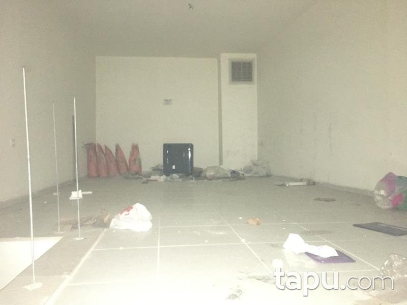 Balıkesir Merkez Kasaplar Mahallesi'nde 76 m2 Depo-Dükkan