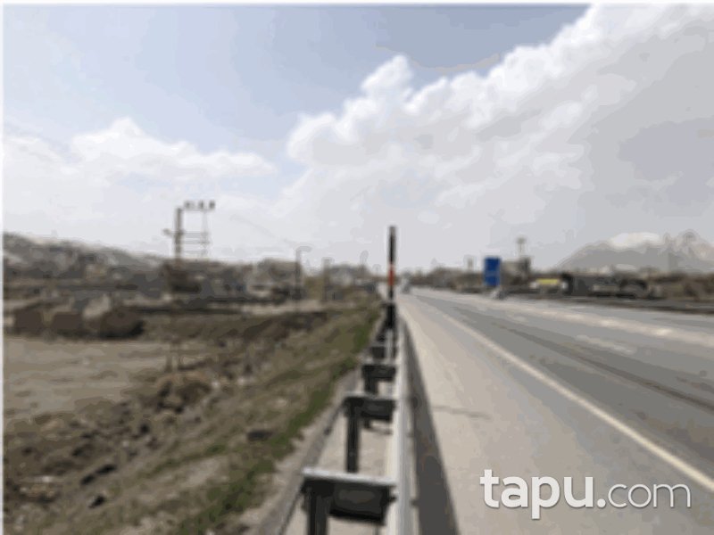 Bitlis Tatvan Karşıyaka Mahallesi'nde 452 m2 Arsa