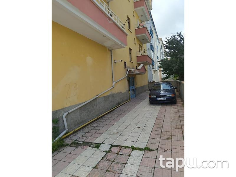 Ankara Altındağ Karapürçek Mahallesi'nde 3+1 Daire
