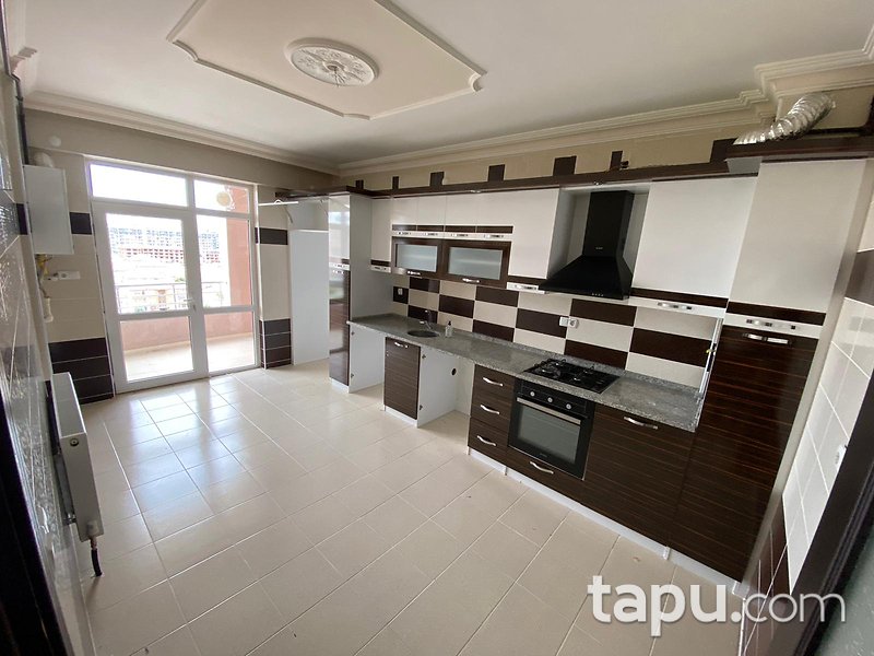 Konya Selçuklu Kosova Mahallesi Hilal Sitesi 'nde 3+1 150 m2 Daire