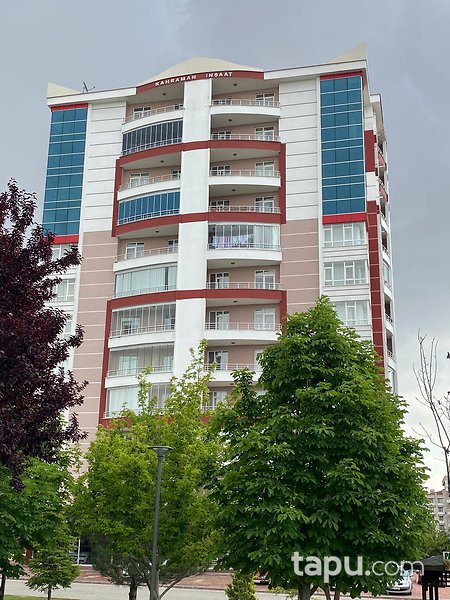 Konya Selçuklu Kosova Mahallesi Hilal Sitesi 'nde 3+1 150 m2 Daire