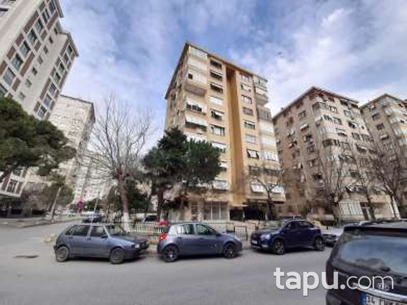 İstanbul Kadıköy Sahraicedit Mahallesi'nde 3+1 Kiracılı Daire