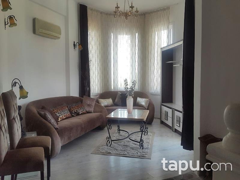 İstanbul Beylikdüzü Dokuz Evler Sitesi'nde 3 Katlı 450 m2 Villa