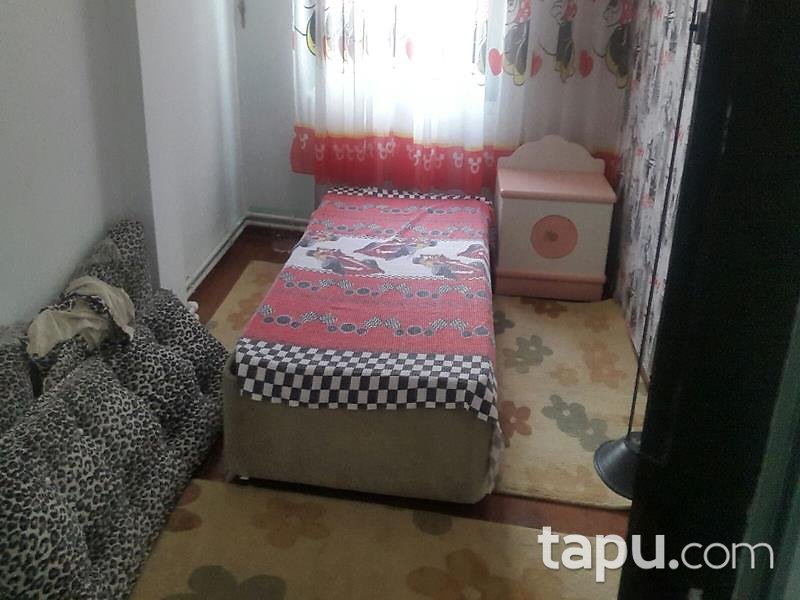 İstanbul Beylikdüzü Dokuz Evler Sitesi'nde 3 Katlı 450 m2 Villa