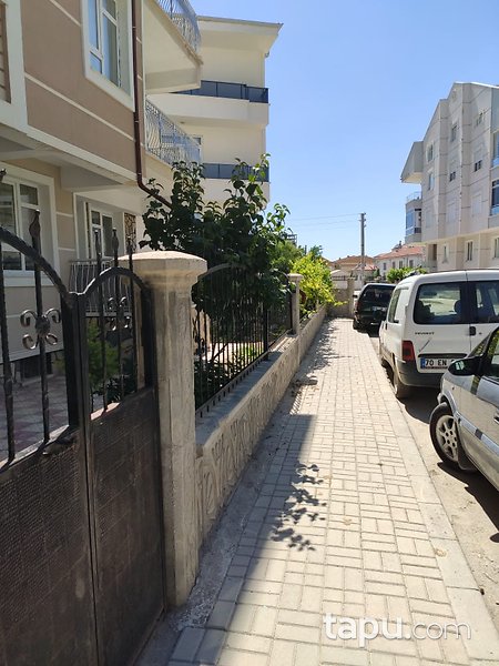 Karaman Merkez Çeltek Mahallesi'nde 4+1 195 m2 Dubleks Daire