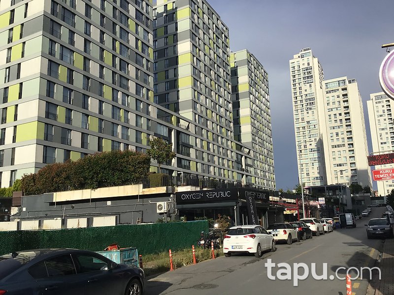 İstanbul Ümraniye Sarissa Sitesi'nde 142 m2 Dükkan