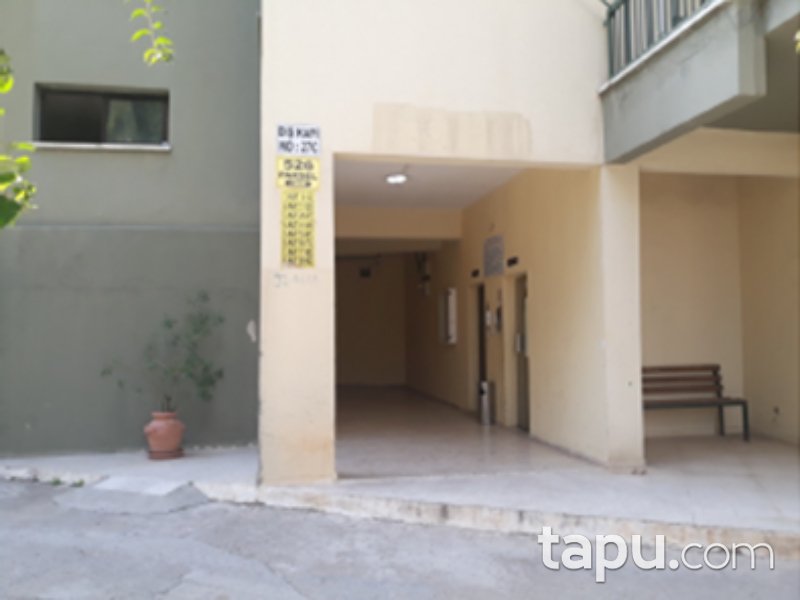 Mersin Mezitli Barbaros Mahallesi'nde 3+1 165 m2 İskanlı Daire